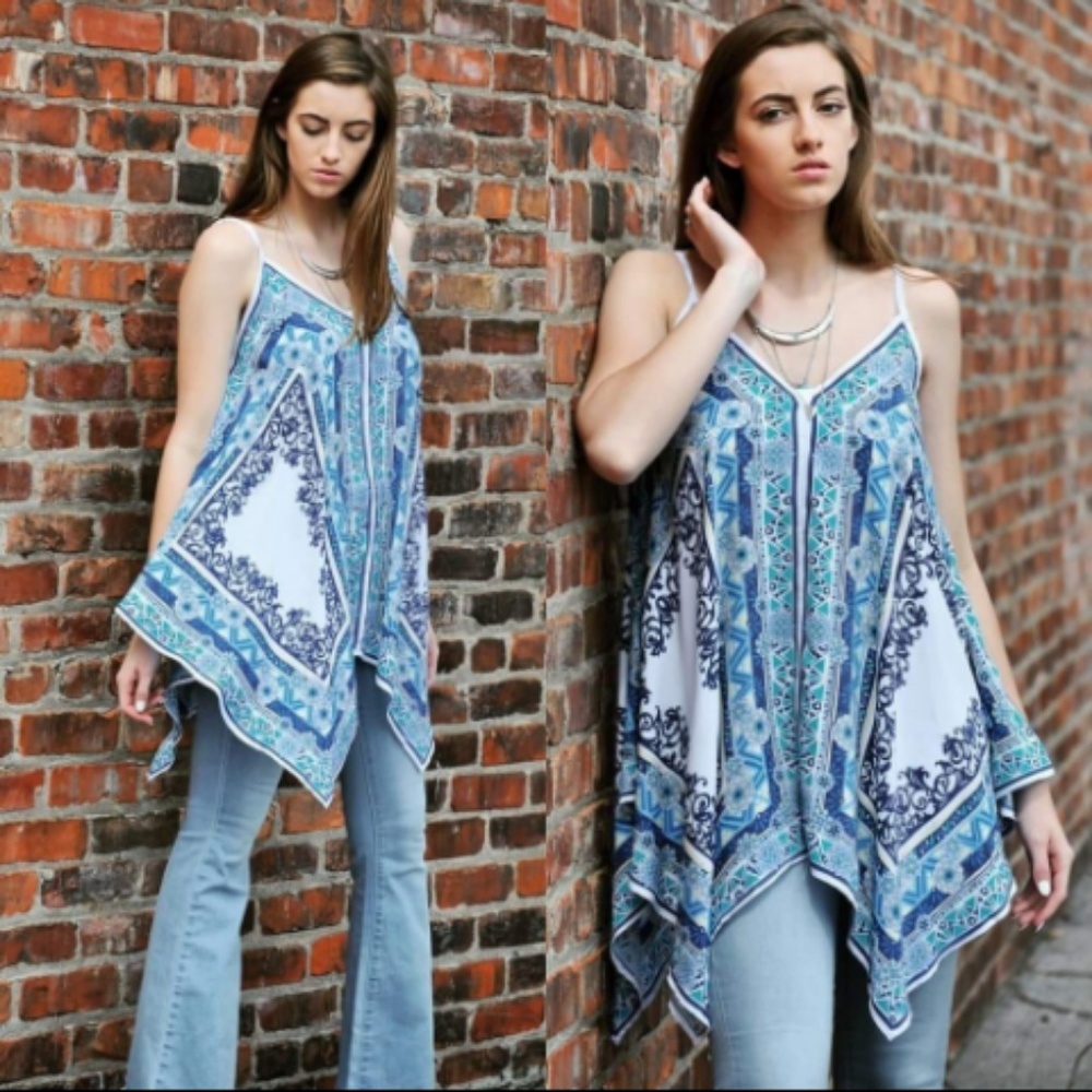 BOHO HANDKERCHIEF TOP